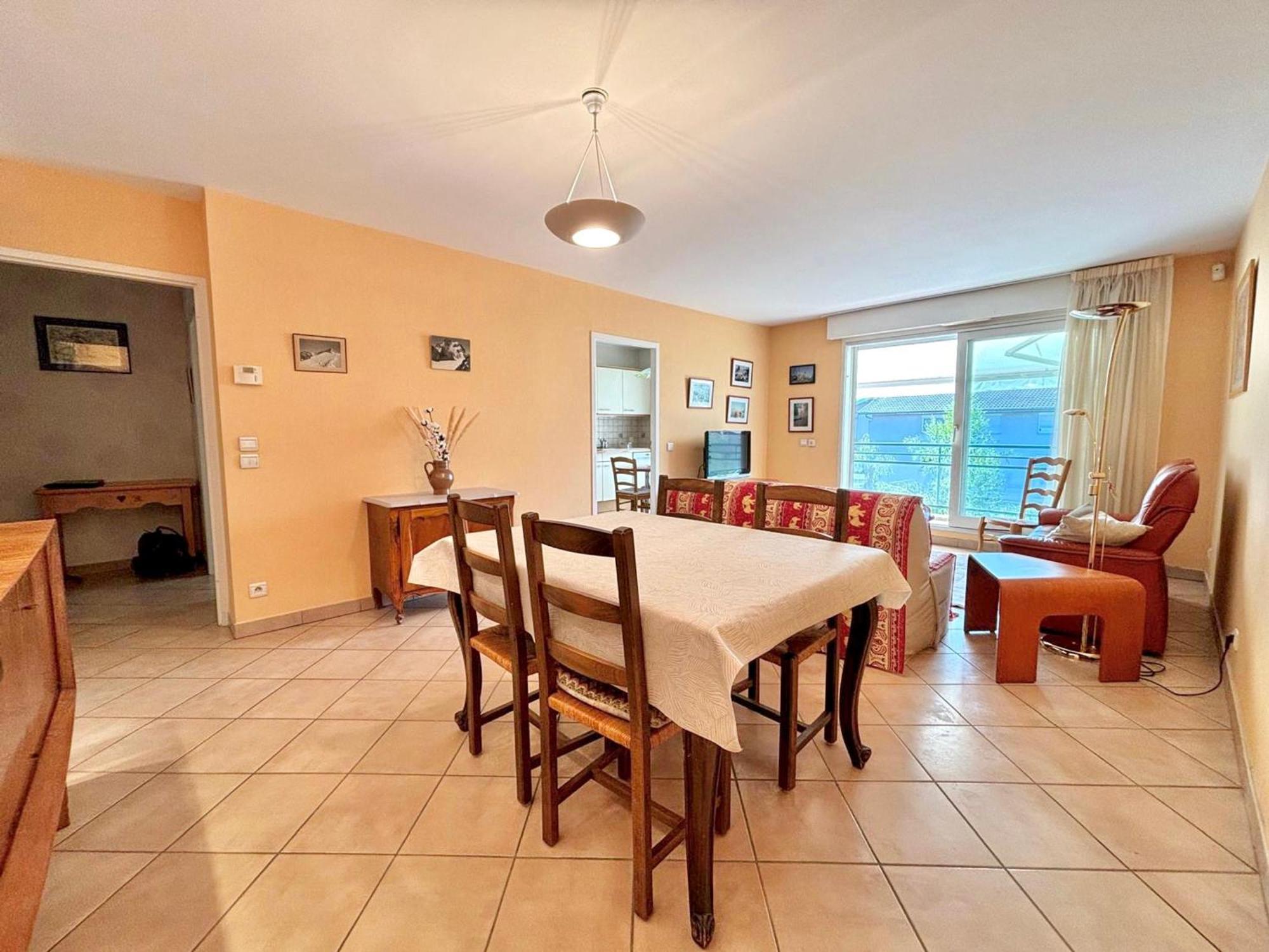 Calme Avec Parking Proche Du A - Fr-1-432-88 Appartement *